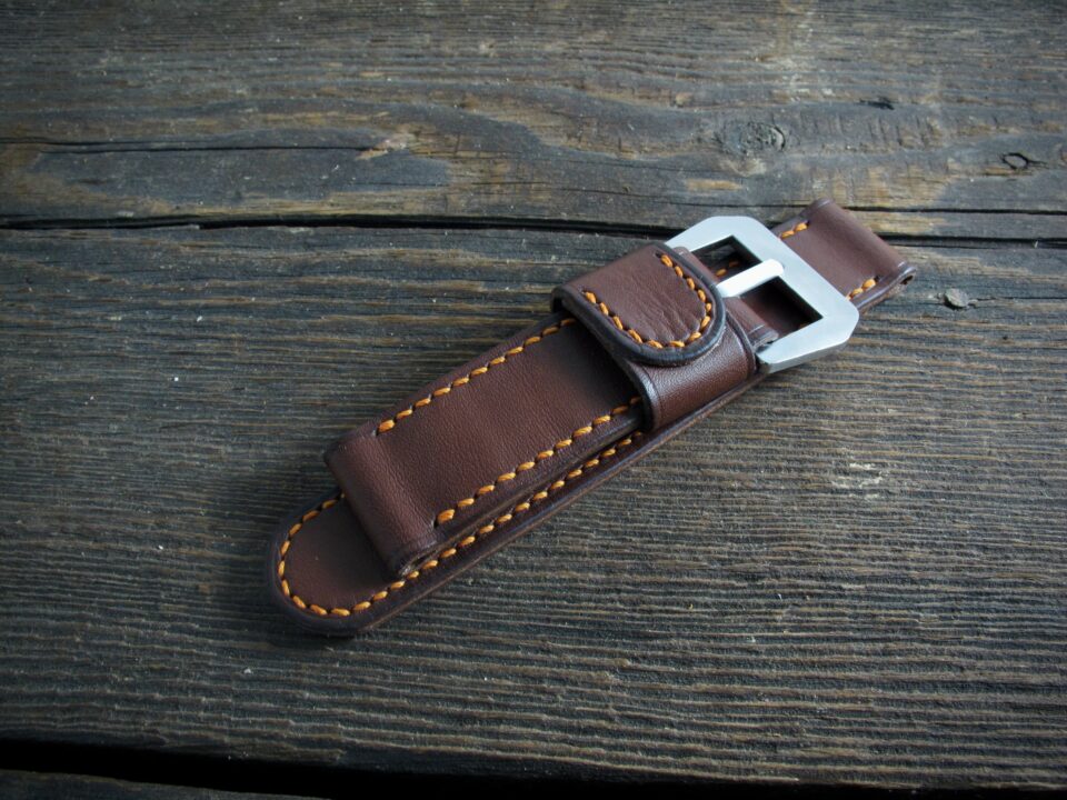 "L2" handmade leather strap - Image 3
