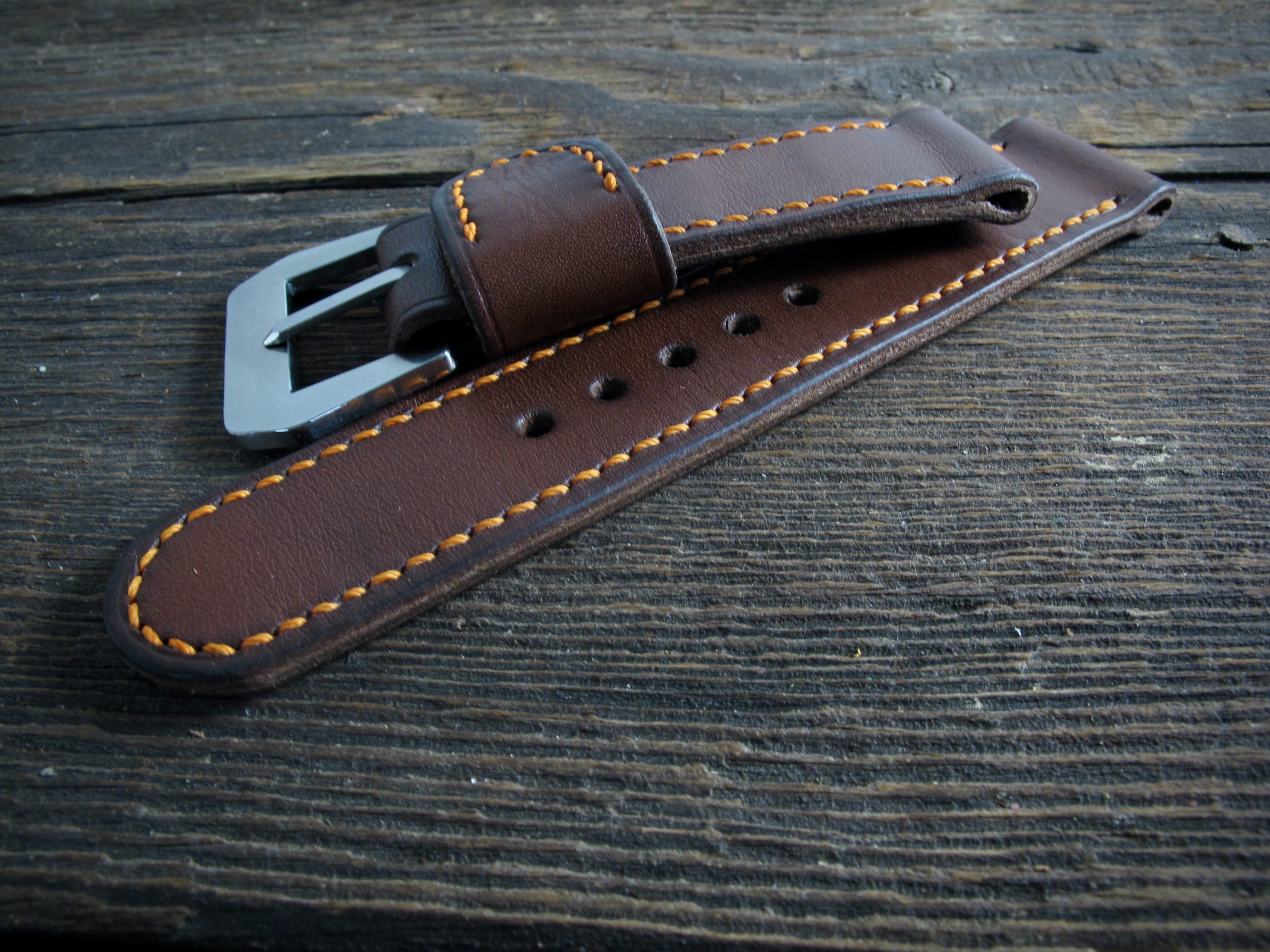 "L2" handmade leather strap - Image 4
